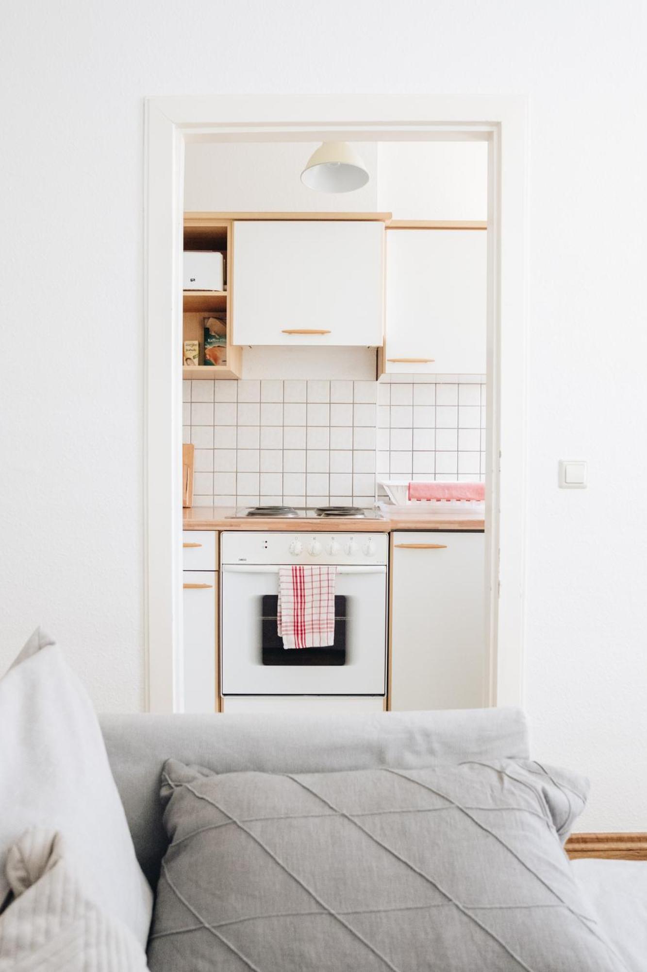 Große Zwei Zimmer Mit Balkon * Leipzig
