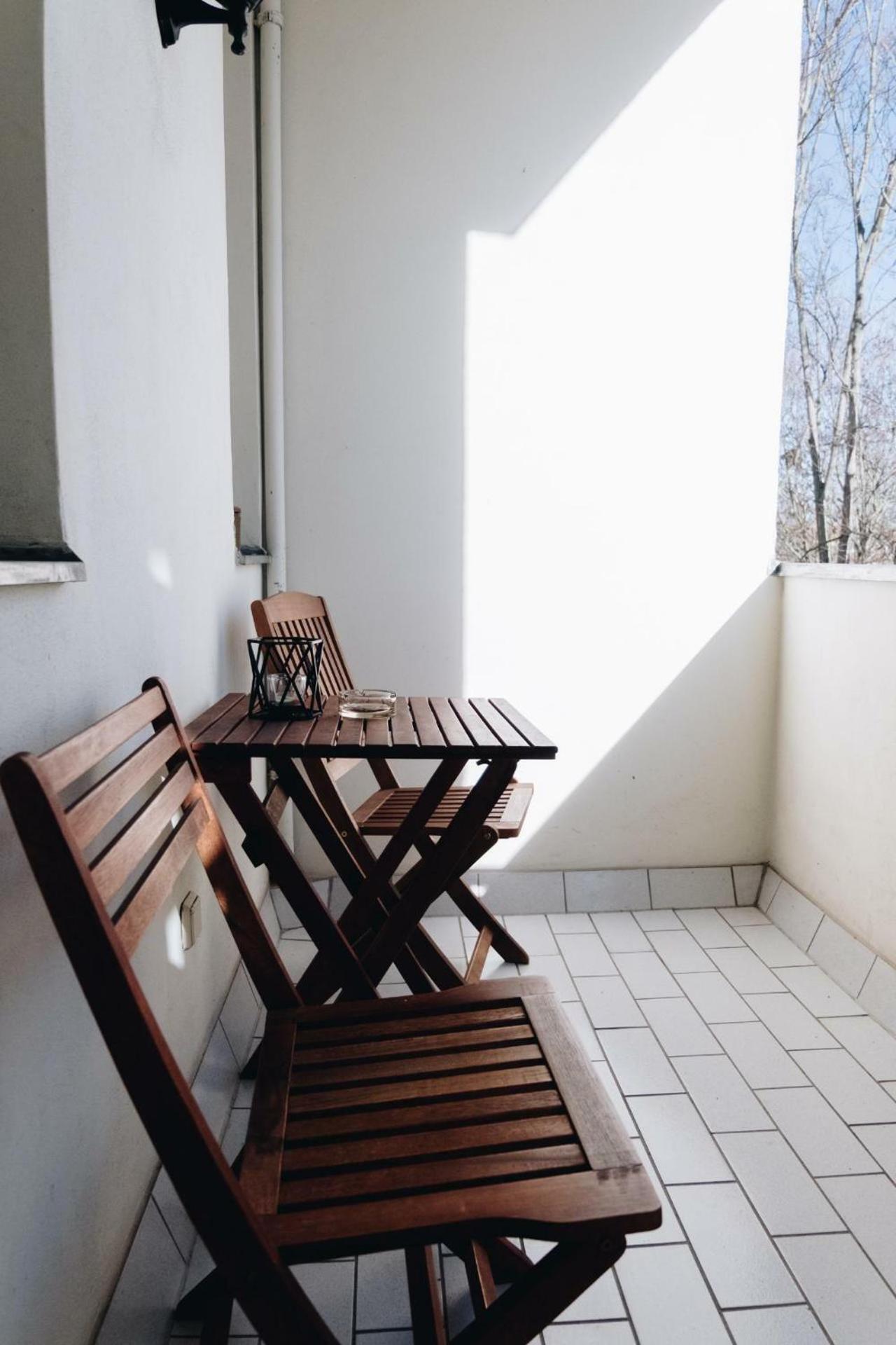 Große Zwei Zimmer Mit Balkon * Leipzig